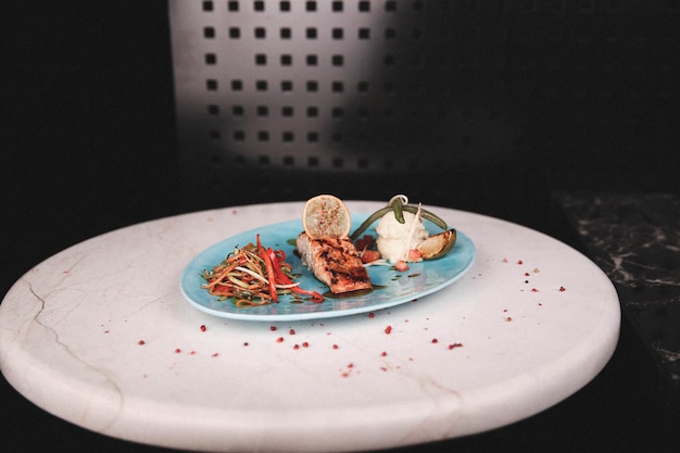 Farfurie cu mâncare gătită